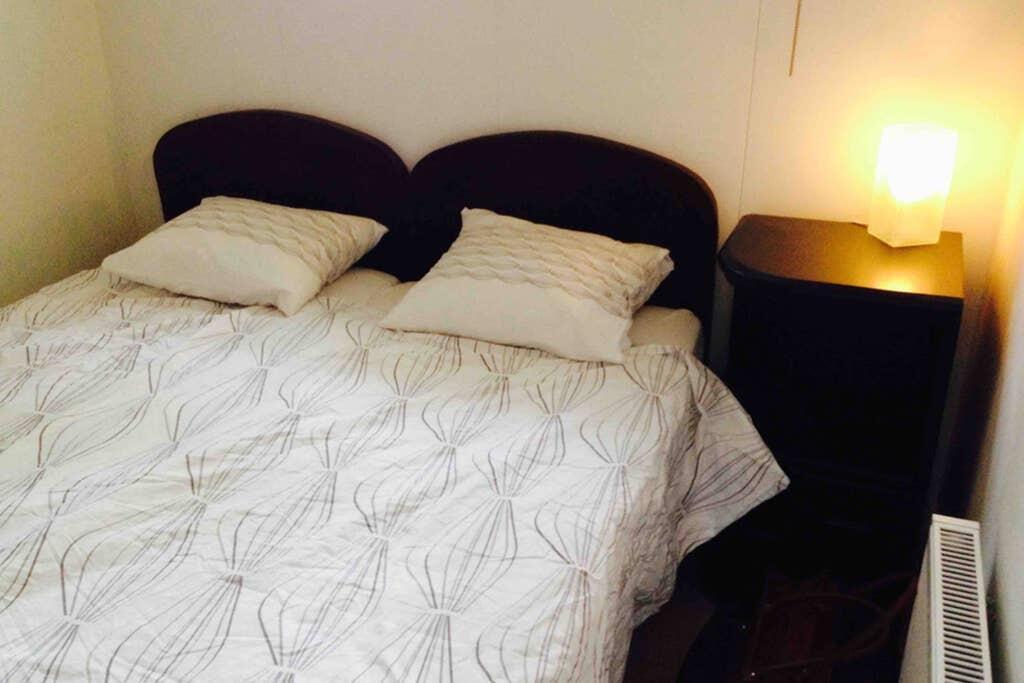 فيلا Tzummarumفي Een Chalet Met Prive Sauna En Tuin المظهر الخارجي الصورة